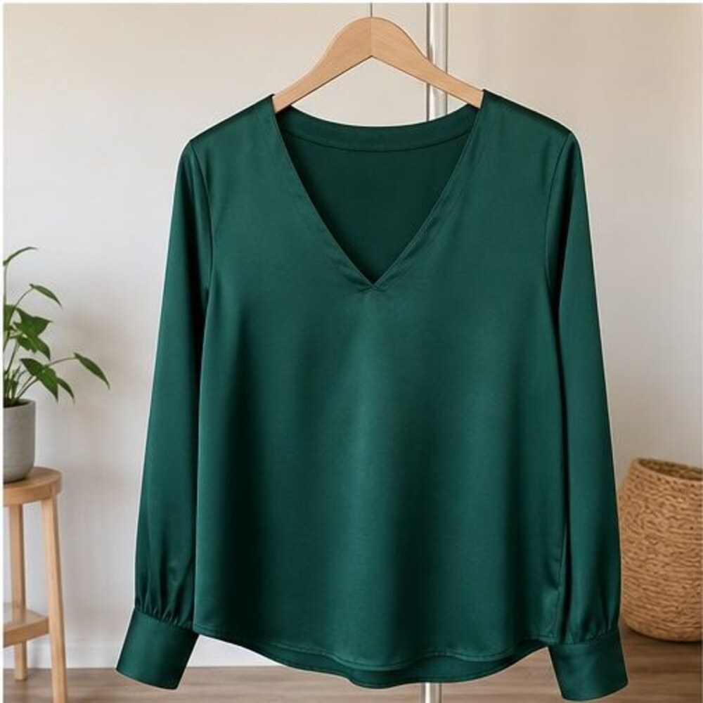 Emerald V Neck Top
